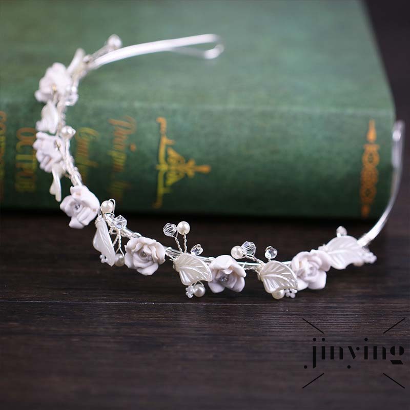 Cài tóc hoa GETNOIVAS phối hạt lấp lánh cho cô dâu