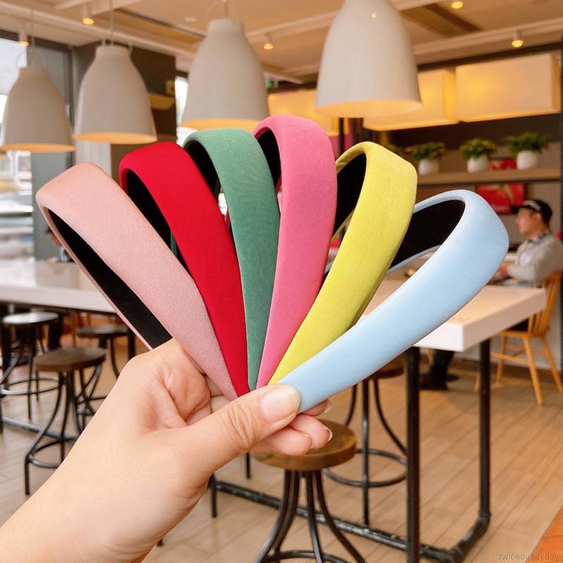 Cài tóc phong cách Hàn Quốc dễ thương cho bé gái