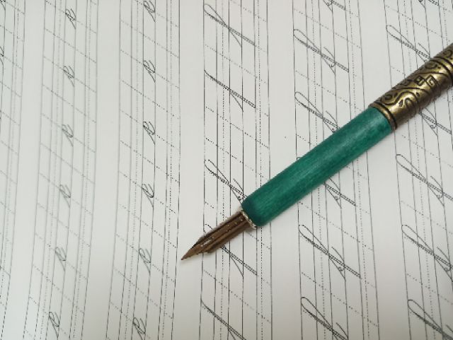 TẬP LUYỆN VIẾT CALLIGRAPHY