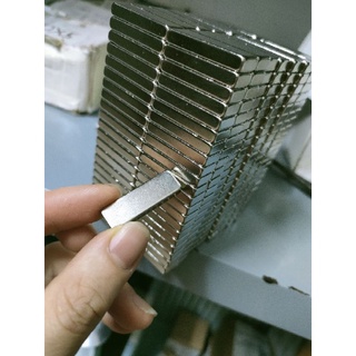 3 Nam châm 30*10*5 siêu mạnh hình chữ nhật đất hiếm siêu mạnh