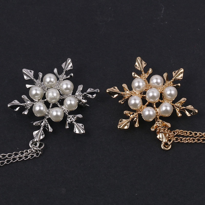 Ghim Cài Áo Hình Bông Tuyết Đính Đá Nhân Tạo Phong Cách Giáng Sinh Mới