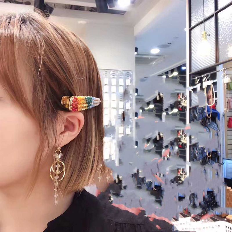 Kẹp Tóc Dạng Hạt Hình Tam Giác Màu Cầu Vồng Phong Cách Hàn Quốc Cho Nữ