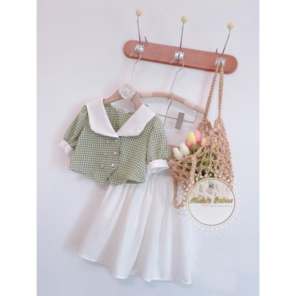 Set bộ tiểu thư áo vest caro xanh cổ cách điệui trắng 2 lớp siêu sang cho bé