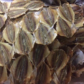 Cá chỉ vàng loại 1 ( phơi khô tự nhiên - không chứa chất bảo quản)