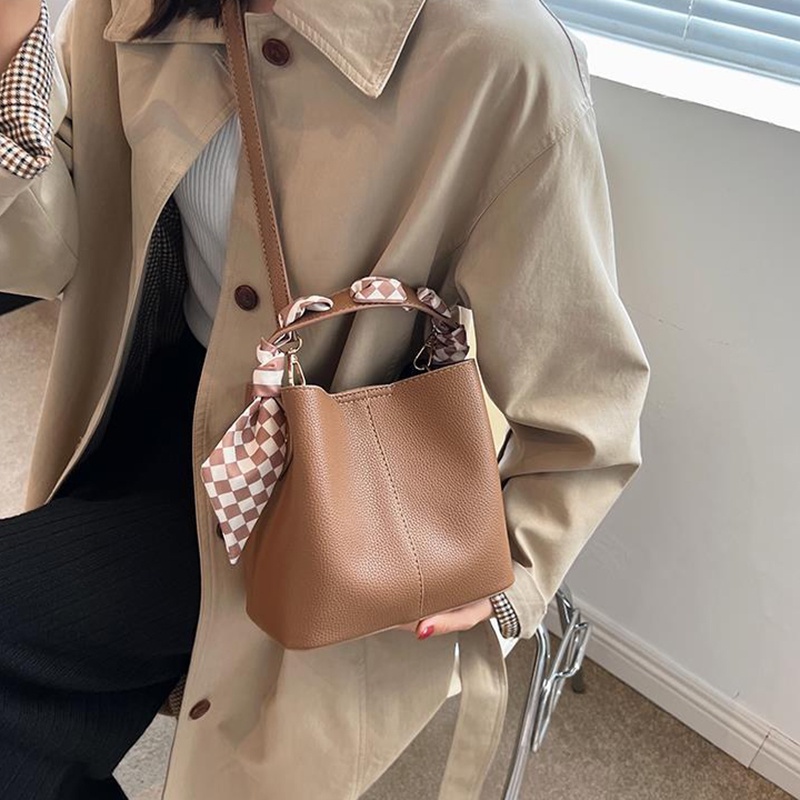 Túi xách IELGY kiểu xô phối lụa phong cách cổ điển thời trang cho nữ