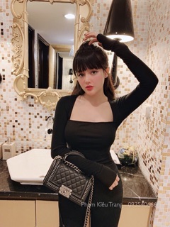 áo basic cổ vuông tay xỏ xịn xò