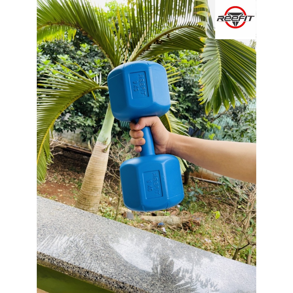 Bộ 2 tạ tay nhựa bát giác Reefit 9kg có ruột (2 tạ 9kg)