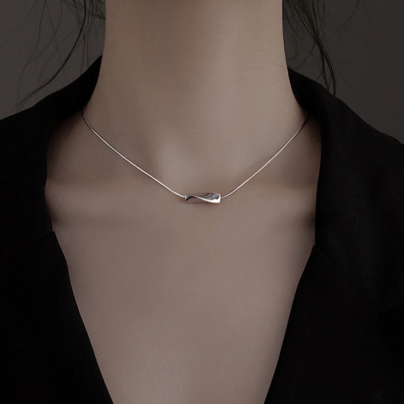 Vòng cổ Dạng Xoắn Thời Trang Sang Trọng Cho Nữ