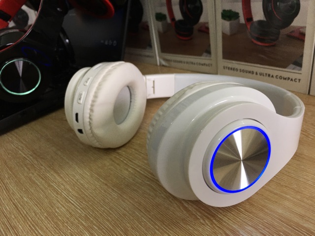 Tai nghe bluetooth chụp tai âm thanh chuẩn stereo, hỗ trợ đàm thoại 2 chiều hỗ trợ thẻ nhớ, âm bass khỏe có thể gập b3 | BigBuy360 - bigbuy360.vn