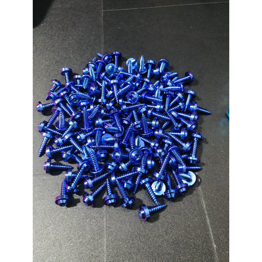 Ốc titan 5l 5l18 xoắn gắn dàn áo Ya Yamaha, Gắn pô e