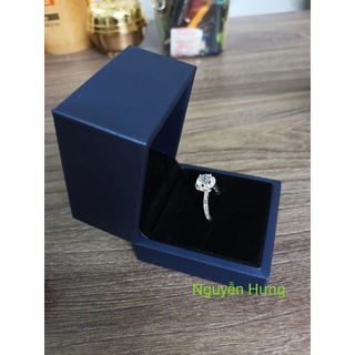 Hộp để nhẫn bằng da cao cấp