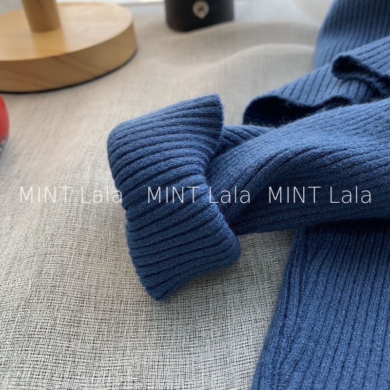 Áo Len Nữ Tay Dài Đính Cúc Nhỏ Dáng Ôm Co Giãn Tốt