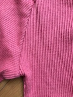 Áo thun tăm nữ Uniqlo
