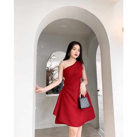ĐẦM DỰ TIỆC LỆCH VAI MỘT BÊN CHUỖI COCA H DRESS