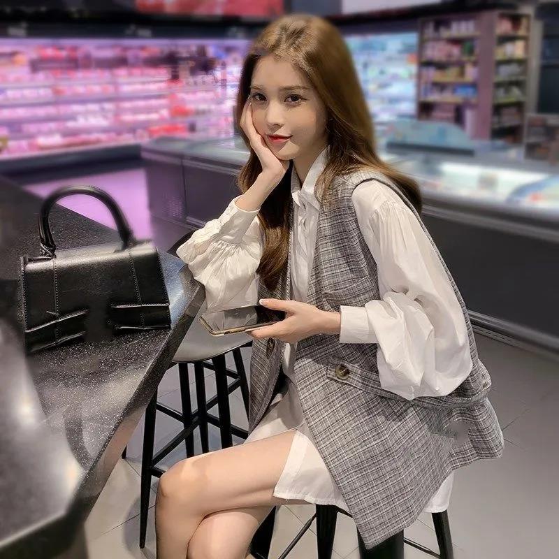 Set Áo Sơ Mi Trắng Tay Dài Kẻ Sọc + Áo Khoác Sát Nách Thời Trang Xuân Thu Mới 2021