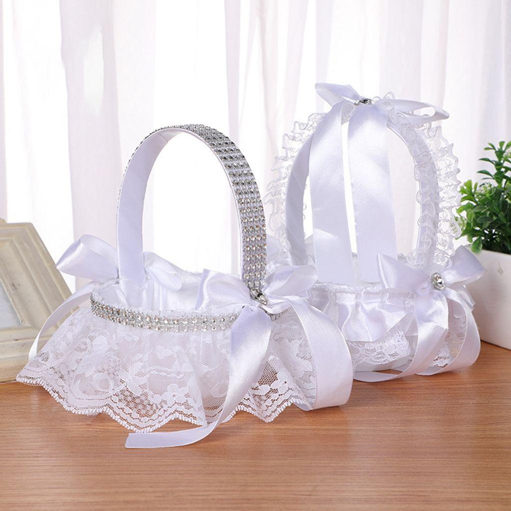 Giỏ Hoa Trang Trí Tiệc Cưới Lãng Mạn
