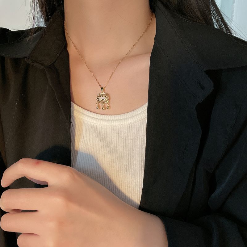Dây Chuyền Thép Titan Mặt Chuông Nhỏ Xinh Đính Đá Zircon Phong Cách Trung Hoa Cổ Điển Thời Trang