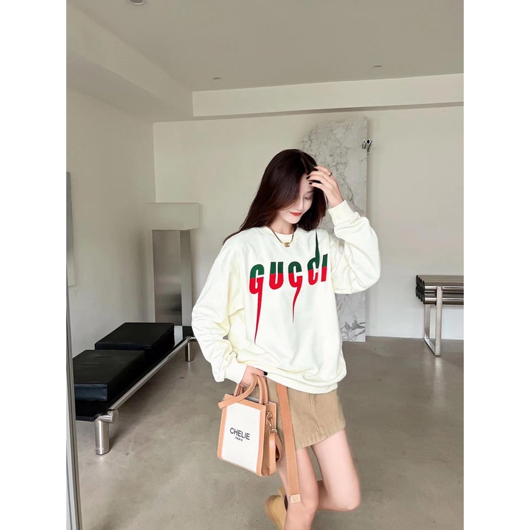 (HCM) ÁO NỈ CỔ TRÒN - FORM RỘNG - LOGGO THƯƠNG HIỆU , SIÊU XỊN - HOTTREND PHONG CÁCH HÀN QUỐC CHO CÁC CHỊ EM KM FASHION