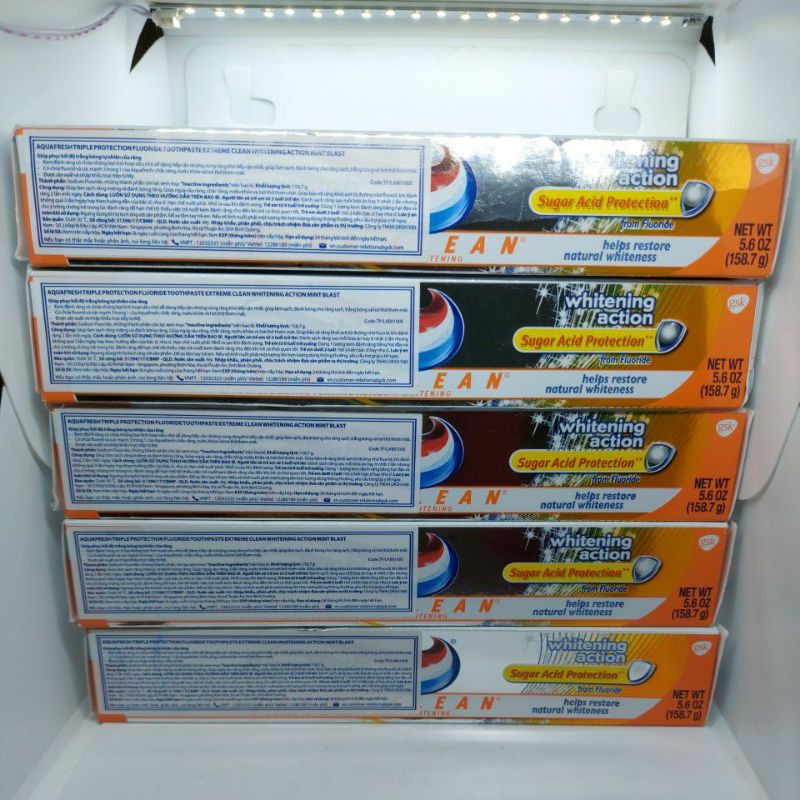 Kem Đánh Răng Aquafresh Extreme Clean whitening action