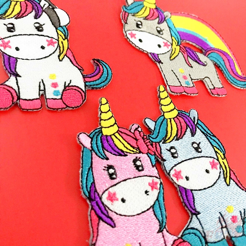 Miếng thêu ủi quần áo họa tiết kỳ lân cầu vồng dễ thương
