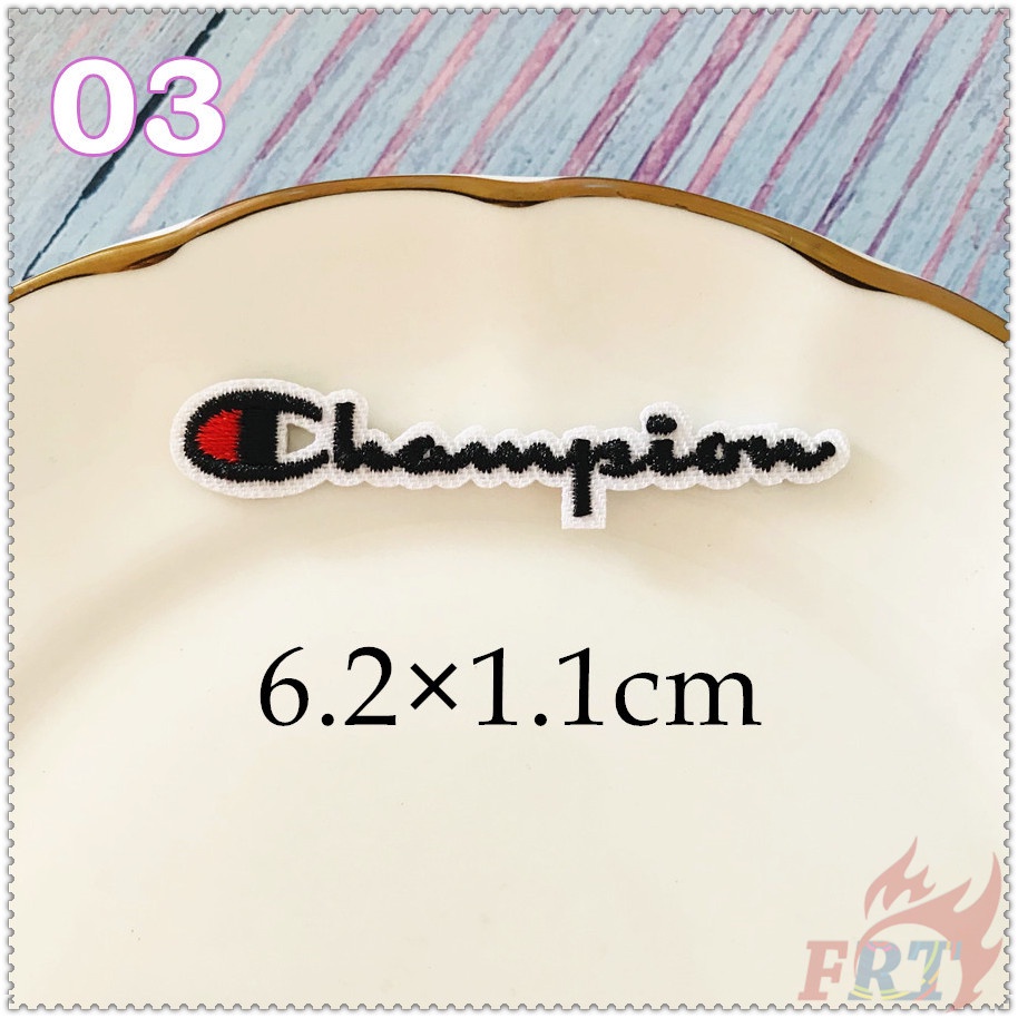 Miếng dán vá quần áo phong cách Champion dạng ủi/ may lên tiện lợi thời trang