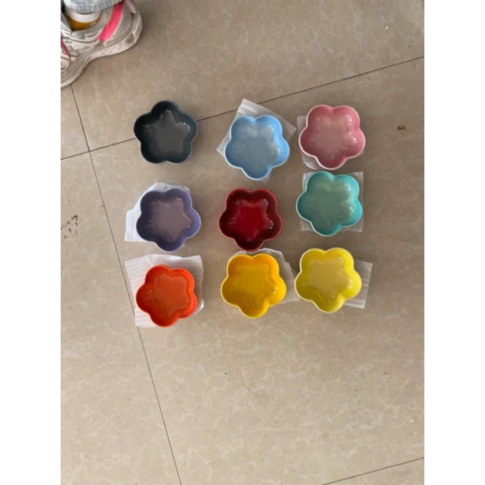 Đĩa hoa sâu lòng Le Creuset, chất liệu gốm sứ, dùng đựng các món ăn, trang trí decor bàn ăn