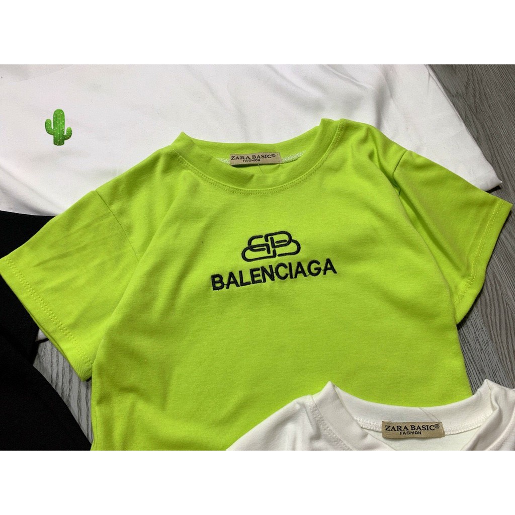 Áo kiểu croptop tay ngắn in logo chứ hiệu trước ngực cực xinh , chất thun bozip mềm mịn ( ảnh thật )