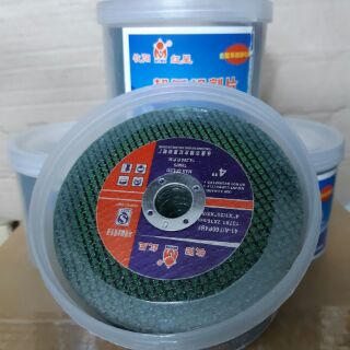 Đá cắt xanh M 1T 50 viên.