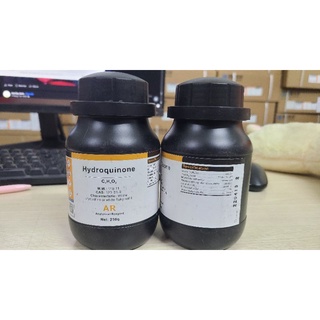 Hóa chất : hydroquinone c6h42 250g t.quốc
