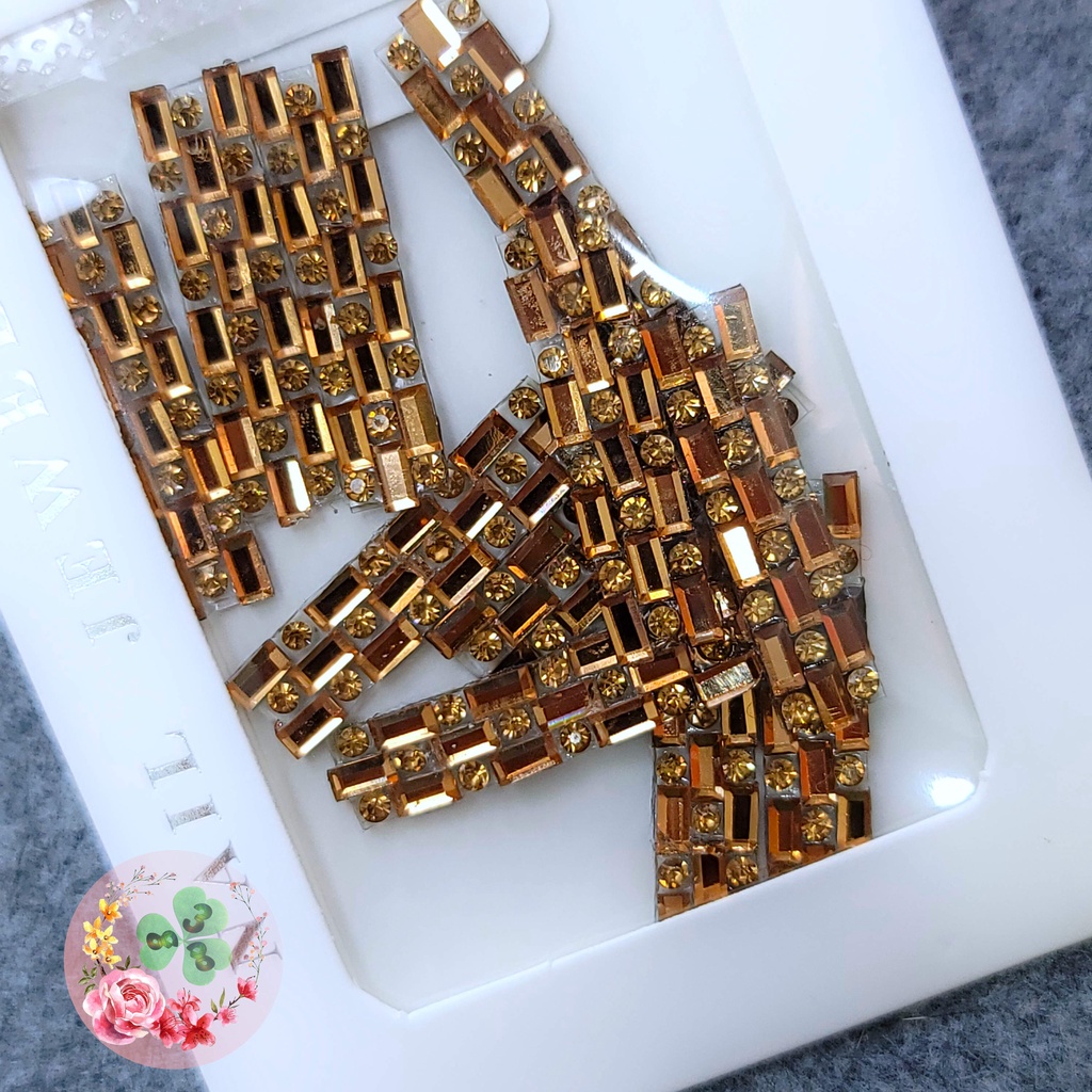 Mã N111 - Set phụ kiện , chuẩn chất lượng, đính dán móng, siêu sang chảnh.