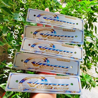 Bảng tên Vario Titan