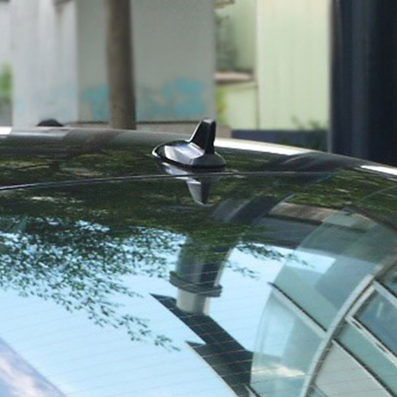 Ăng Ten Vây Cá Mập Khuếch Đại Tín Hiệu FM Gắn Nóc Xe Hơi C Class S Class