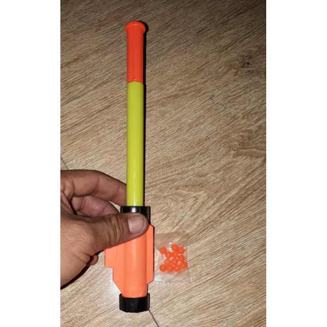 Chiếc ống thổi bi bằng nhựa rất đẹp