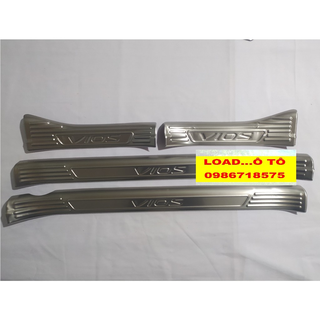 Ốp Bậc Cửa, Nẹp Bước Chân Trong Xe Toyota Vios 2022-2019 Chất Liệu Inox Cao Cấp