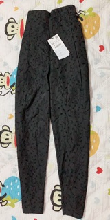 Quần đen zara AUTH VỢT SALE NEWTAG