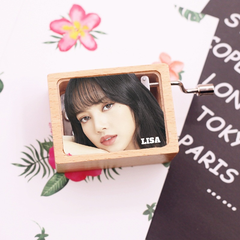 Hộp Nhạc Kpop BLACKPINK Lisa Beech
