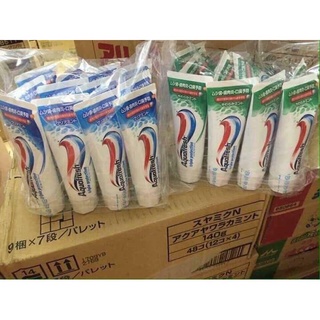Kem đánh răng Aquafresh 140g Nhật Bản