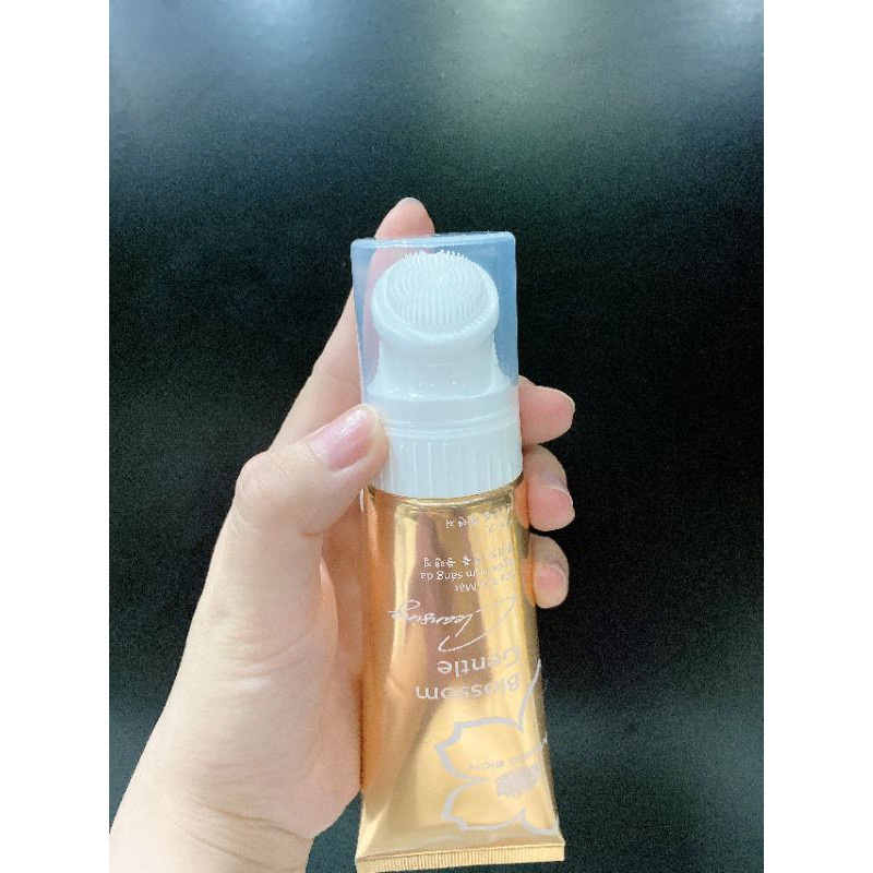 SỮA RỬA MẶT NGỪA MỤN TRẮNG DA MAGICSKIN CHO DA NHẠY CẢM