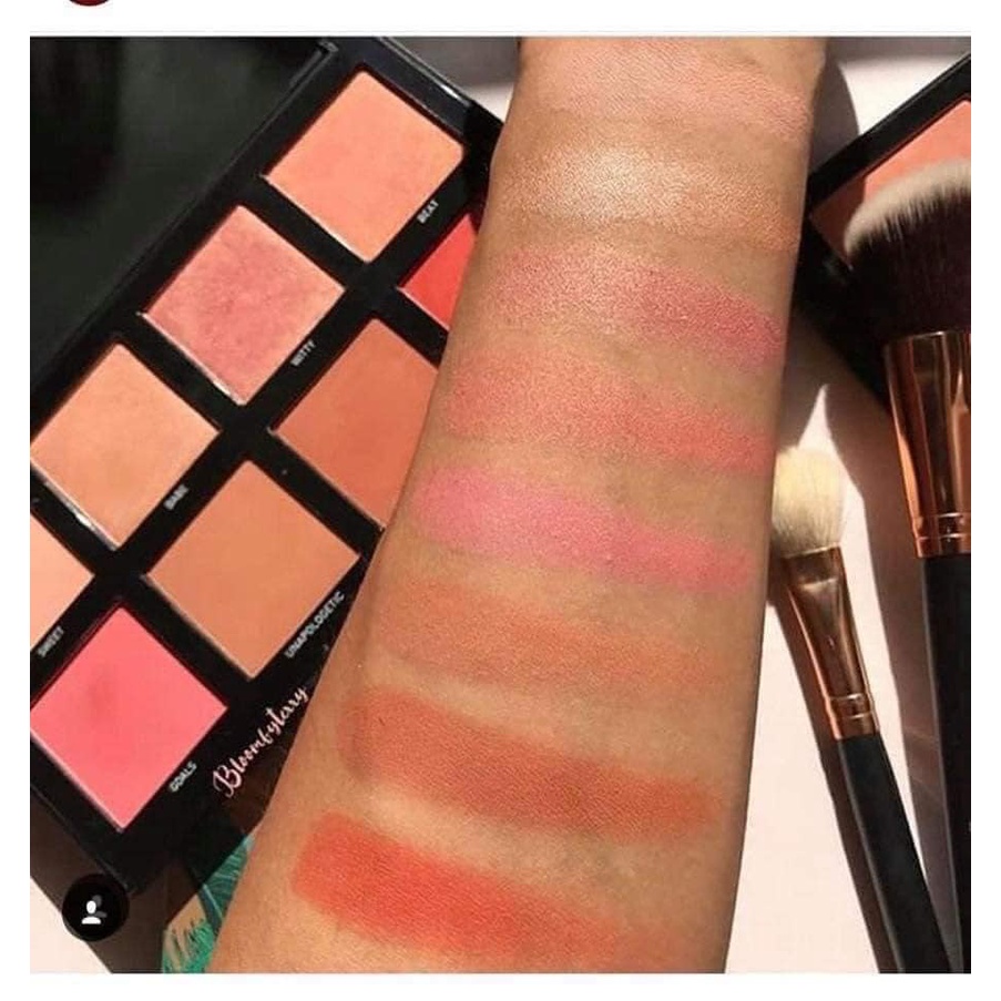 Bảng Má Hồng Morphe 8W WARM MASTER Với Chất Phấn Mỏng Mịn