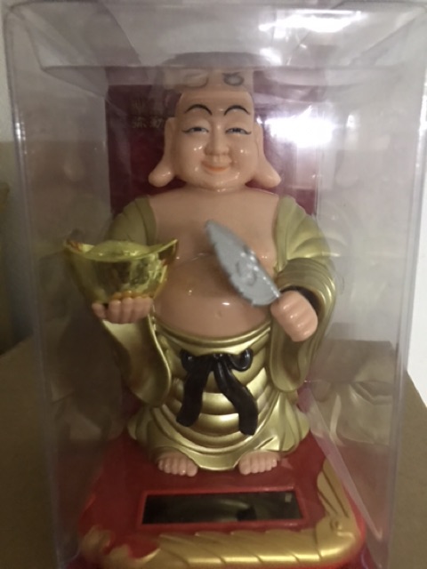 Tượng Phật Di Lặc Gật Gù Để Ban Thần Tài