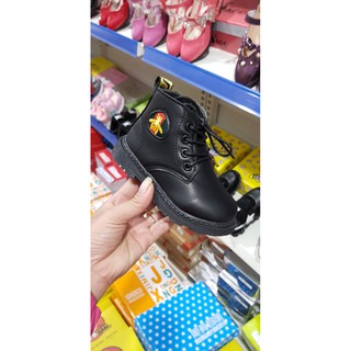 Combo giày boot và thể thao cho bé trai