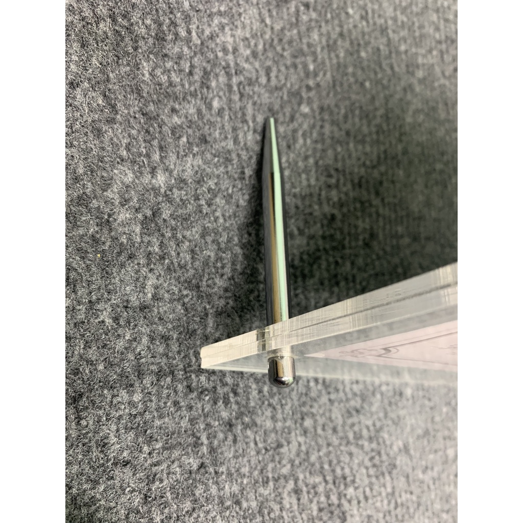 Khung ảnh A4 để bàn mica trong