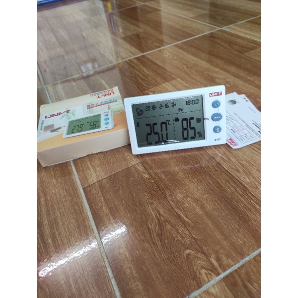 Nhiệt độ, độ ẩm, thời gian, báo thức điện tử UNI-T A13T chính hãng