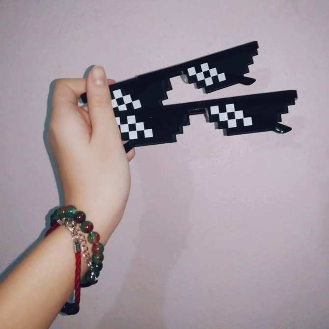 BỘ 2 MẮT KÍNH THUG LIFE 6 CHẤM SIÊU NGẦU (MÀU ĐEN) | BigBuy360 - bigbuy360.vn