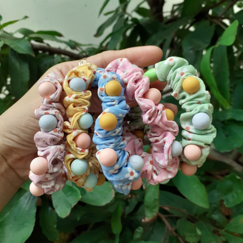 Cột tóc Scrunchies hoa cúc đính hạt tròn siêu xinh