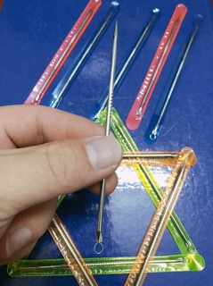 Cây nặn mụn rẻ vỉ 12 cây