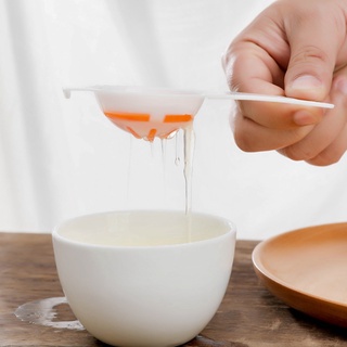 Dụng cụ tách lòng đỏ trứng gà trứng vịt