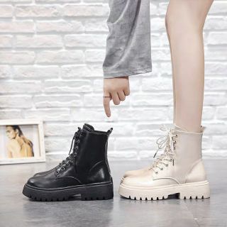 (Sẵn đen 36 37 39, trắng 37 38 39) Bốt Boots da cao cổ nữ buộc dây kiểu dáng cổ điển thanh lịch trẻ trung | Boots