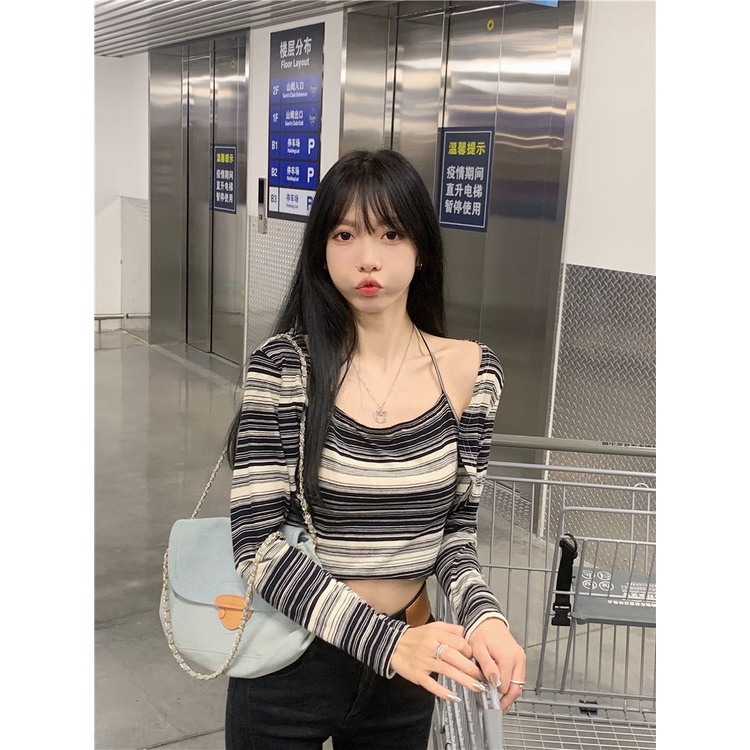 Set đồ COZOKC gồm áo khoác cardigan dài tay và áo hai dây phong cách Hàn Quốc quyến rũ dành cho nữ