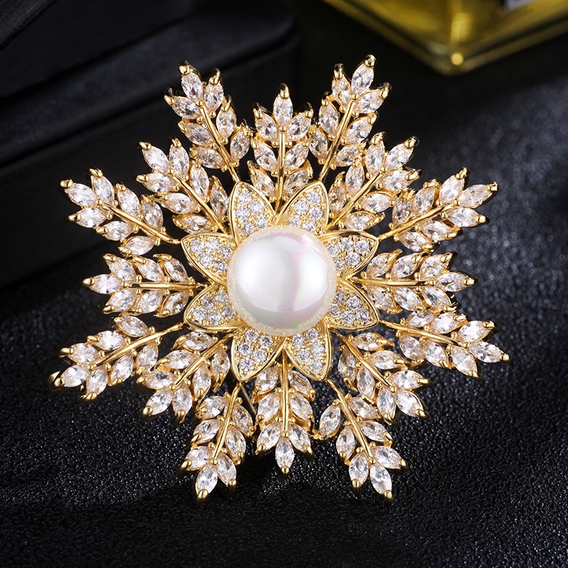 HÀNG CAO CẤP- Tag cài áo vest, sơ mi, len đính đá ZIRCON có độ quang học hoàn hảo- chế tác tinh xảo - Bông tuyết